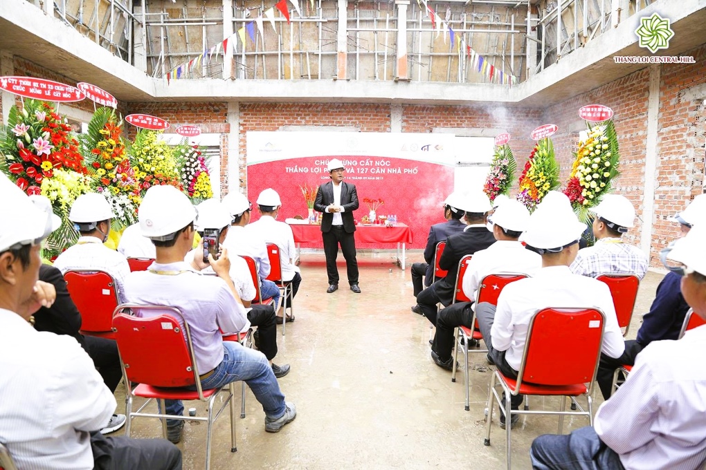 Thắng Lợi Central Hill đã cất nóc Thắng Lợi Plaza và 127 căn nhà phố