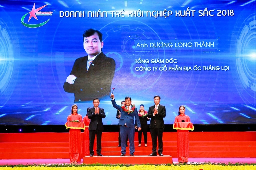 Ceo Thắng Lợi Group nhận giải thưởng Top 10 Doanh Nhân Trẻ Khởi Nghiệp xuất sắc 2018