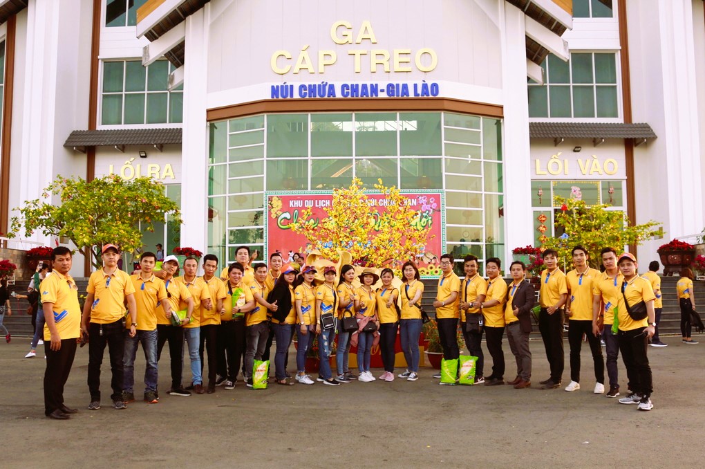 Thắng Lợi Group: “Gắn kết qua hành trình hành hương vào đầu năm mới”