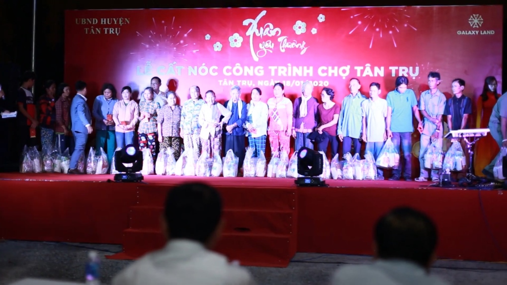 CHÍNH THỨC CẤT NÓC CÔNG TRÌNH CHỢ TÂN TRỤ
