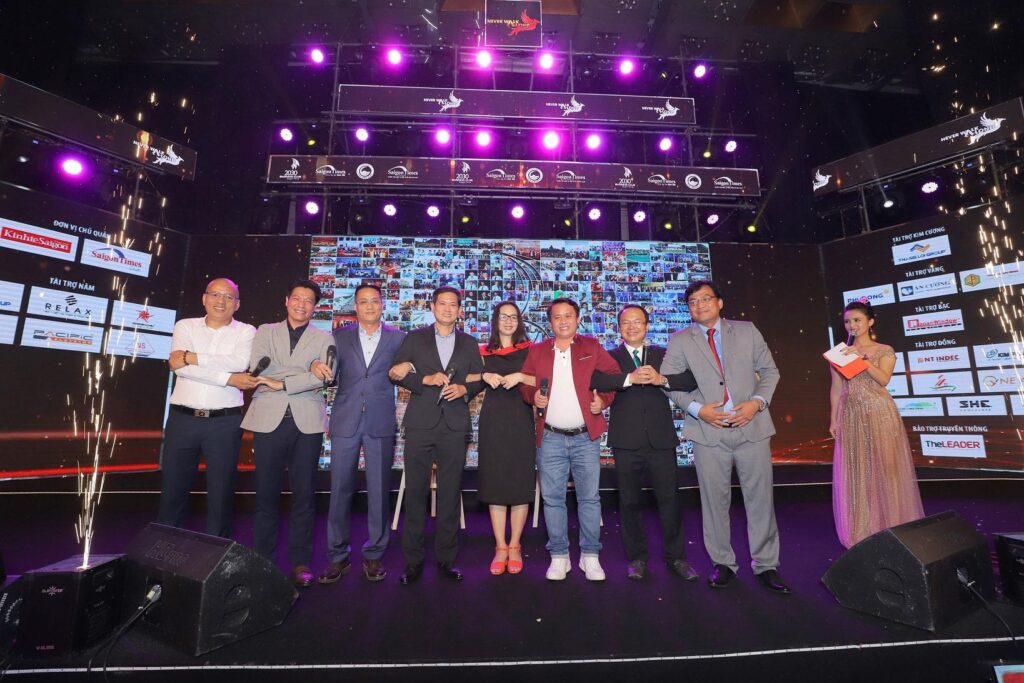 THẮNG LỢI GROUP: THAM GIA ĐẤU GIÁ BỨC TRANH TỶ ĐÔ CHỈ ĐỂ GÓP PHẦN LÀM HOẠT ĐỘNG THIỆN NGUYỆN