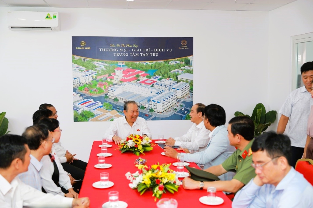 Phó Thủ Tướng Thường trực Chính Phủ – Trương Hòa Bình thăm dự án Trung tâm thương mại Chợ Tân Trụ